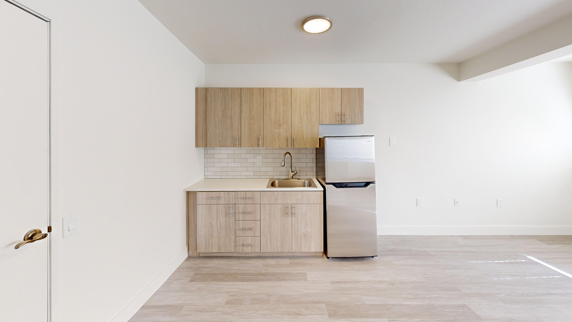 Columbus-Estates-IL-Studio-410-sqft-Kitchen-1